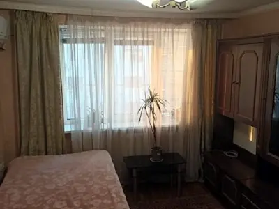 квартира за адресою Паркова вул., 75а