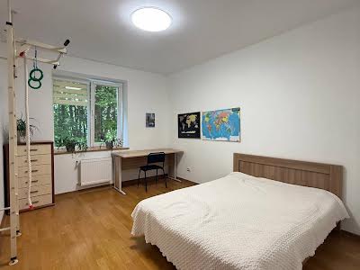 квартира за адресою Жасминова вул., 5б