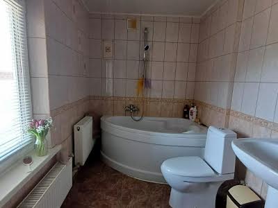будинок за адресою Шкільна
