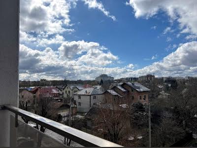 квартира за адресою Ленкавського вул., 33/5