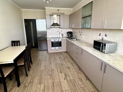 квартира за адресою Київська вул., 243