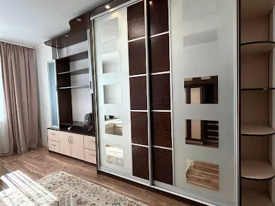 квартира за адресою Печерська вул., 6