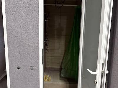 комерційна за адресою с. Зубра, Богдана Хмельницького вул., 27