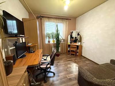квартира за адресою Минайська вул., 3