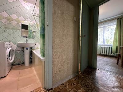 квартира за адресою Героїв просп., 4