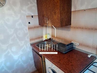 квартира за адресою Ореста Левицького вул. (Академіка Курчатова), 9/21