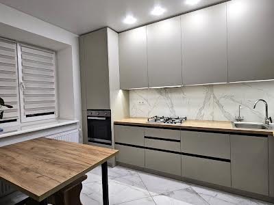 квартира за адресою Зарічанська вул., 34/4