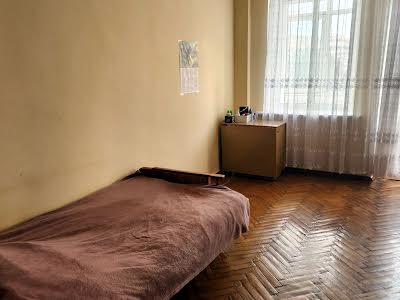 квартира за адресою майдан Перемоги пл., 1