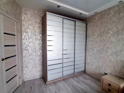 квартира за адресою Драгоманова вул., 10