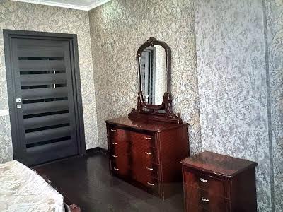 квартира за адресою Середня вул., 24 к3
