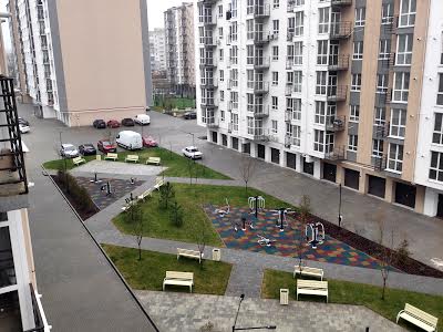 квартира за адресою Співдружності вул., 6
