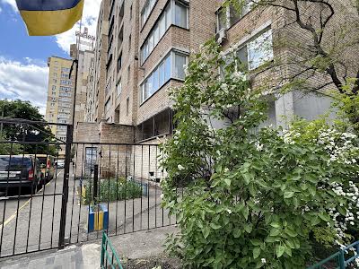 квартира за адресою Олександра Довженка вул., 14