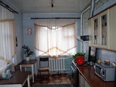 будинок за адресою 2-й Першотравневий пров., 1