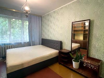 квартира за адресою Зодчих вул., 4