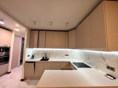 квартира за адресою Драгоманова вул., 2-Б