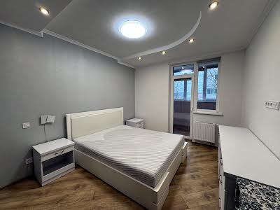 квартира за адресою Андрія Аболмасова вул. (Панельна), 4