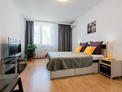 квартира за адресою Анни Ахматової вул., 30