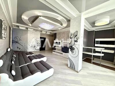 квартира по адресу Французский бульв., 22/3