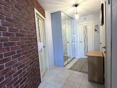 квартира за адресою Теплична вул., 38