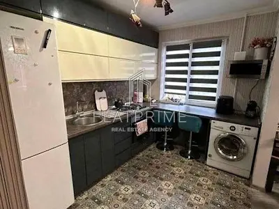 квартира по адресу Пражская ул., 32