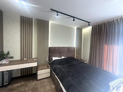 квартира за адресою Залізнична вул., 9