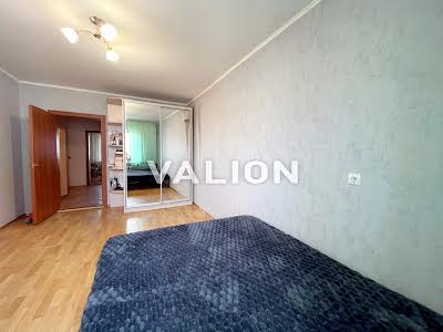квартира за адресою Олени Пчілки вул., 4