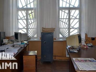 комерційна за адресою Залізничний пров., 7
