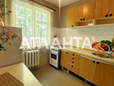 квартира за адресою Космонавтів вул., 40