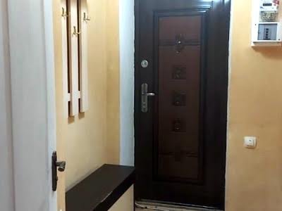 квартира за адресою Комарова вул., 7