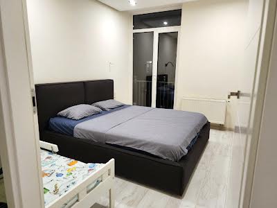 квартира за адресою Регенераторна вул., 4