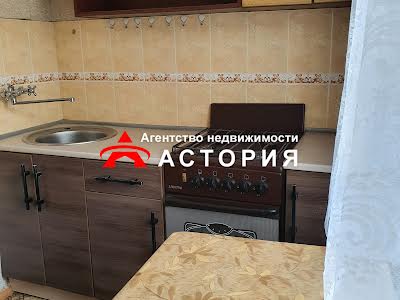 квартира за адресою Полякова, 3Б