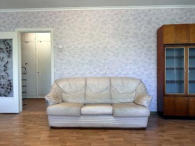 квартира за адресою Василя Сухомлинського вул. (Совхозна), 44