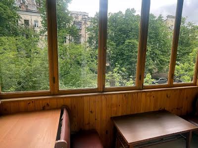 квартира за адресою Богдана Хмельницького вул., 68