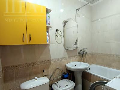 квартира за адресою Охтирська вул., 25