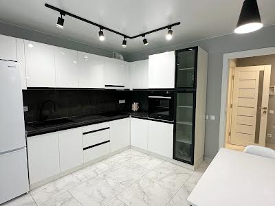 квартира за адресою Залізнична, 9а