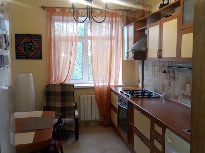 квартира за адресою Турівська вул., 31