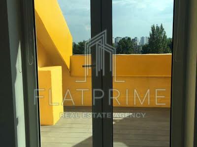 квартира за адресою Регенераторна вул., 4
