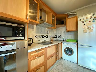 квартира за адресою Михайла Гришка вул., 8