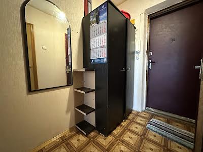 квартира за адресою Вереснева вул., 17/101