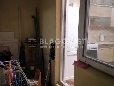 квартира за адресою Михайла Максимовича вул. (Онуфрія Трутенка), 7-В