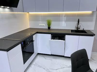 квартира за адресою Краснова вул., 3