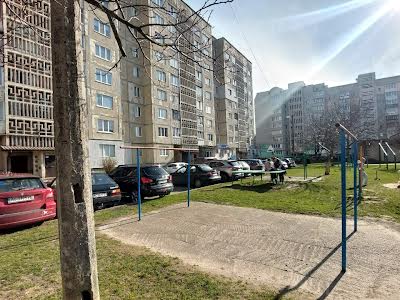 квартира за адресою В'ячеслава Чорновола вул. (), 2