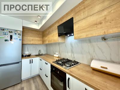 квартира за адресою Михайла Лушпи просп., 5 к22