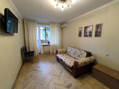 квартира за адресою Академіка Вернадського бульв., 85