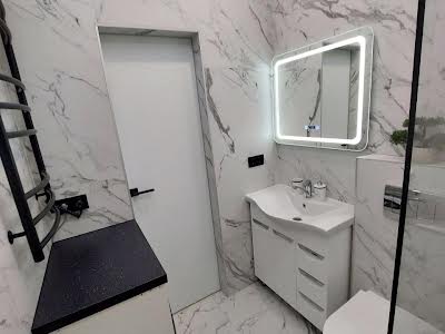 квартира за адресою Щаслива вул., 65