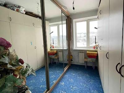 квартира за адресою Івана Миколайчука вул., 32