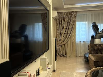 квартира по адресу Владимира Ивасюка просп. (Героїв Сталінграду), 20