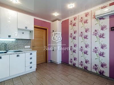 квартира за адресою Урлівська вул., 38