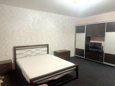 квартира за адресою Олени Пчілки вул., 2