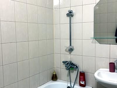 квартира за адресою Олени Пчілки вул., 4